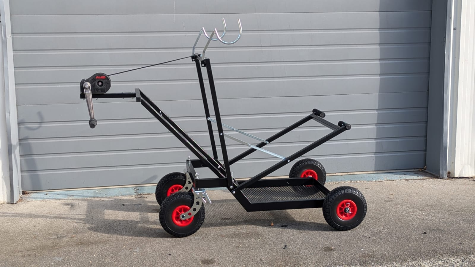 IM HQ Black Semi-Automatic Kart Stand BIG WHEEL with Hand Winch